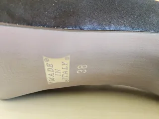 Scarpe con tacco alto nere