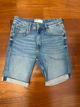 Pantalones cortos vaqueros Bershka