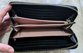 Portafoglio Liu Jo nero con borchie oro