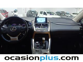 Lexus NX 300h Executive 4WD + Navibox 145 kW (197 CV)