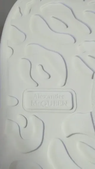 Alexander McQueen Scarpe Bianche e Nere originali