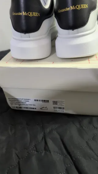 Alexander McQueen Scarpe Bianche e Nere originali