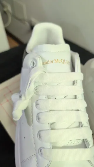 Alexander McQueen Scarpe Bianche e Nere originali