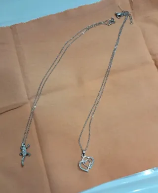 Lotto 2 collane e 2 paia orecchini