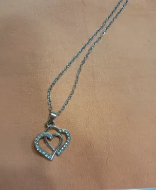 Lotto 2 collane e 2 paia orecchini