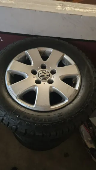 Llantas Volkswagen Multivan T5.. venta en persona