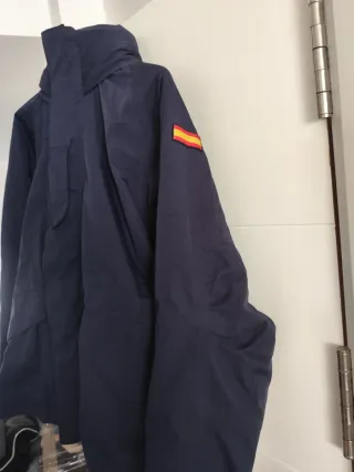 Chaquetón Gore-Tex azul con forro polar extraíble