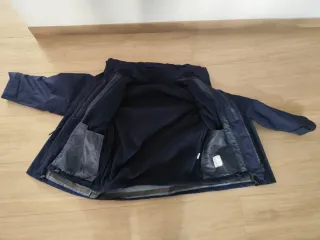 Chaquetón Gore-Tex azul con forro polar extraíble