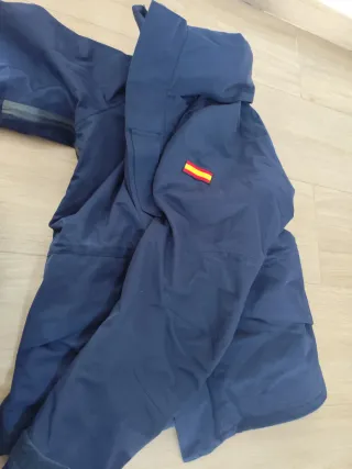 Chaquetón Gore-Tex azul con forro polar extraíble