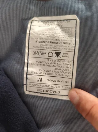 Chaquetón Gore-Tex azul con forro polar extraíble