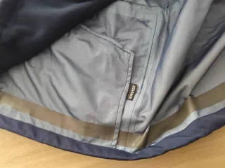 Chaquetón Gore-Tex azul con forro polar extraíble
