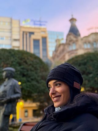 Gorro Bluetooth con forro polar, y micrófono.