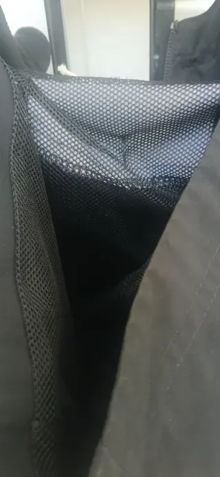 Giacca a vento Adidas nera con cappuccio nuova