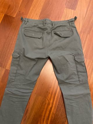 Pantalón cargo verde