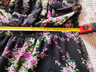 Top donna floreale nero e rosa