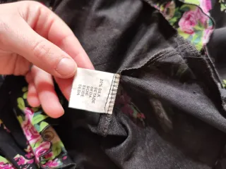 Top donna floreale nero e rosa