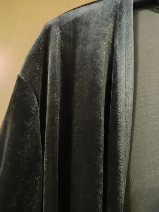 Casaca terciopelo, mujer.