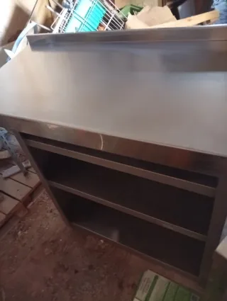 Mesa de trabajo/barra con estantería1.05/60/1.05