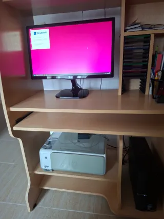 Computer da tavolo nero