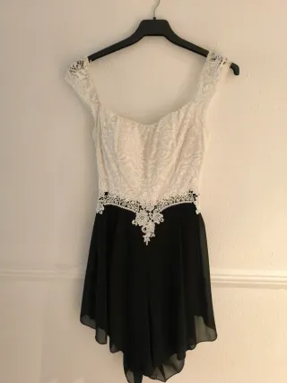 Mono corto encaje blanco y negro