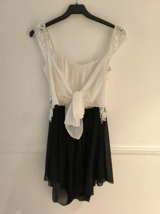 Mono corto encaje blanco y negro