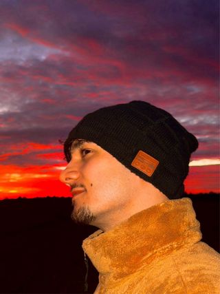 Gorro Bluetooth Negro con forro polar y micrófono.