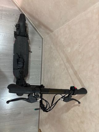 Patinete Joyor Y10 con cargador