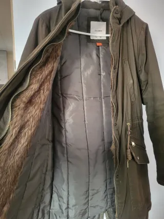 Parka caqui con capucha