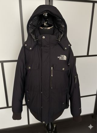 The North Face Chaqueta Negra con Capucha