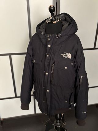 The North Face Chaqueta Negra con Capucha