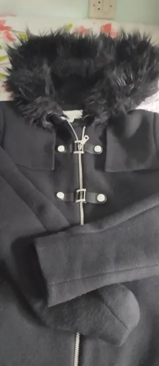 Abrigo Springfield Negro con Capucha