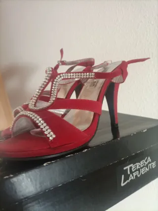 Zapatos de fiesta rojos talla 38