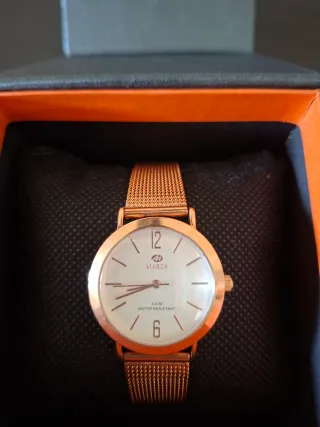 Orologio Marea donna dorato. Mai usato.