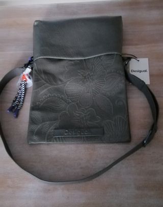 Bolso Desigual  nuevo con etiquetas