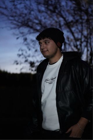 Gorro Bluetooth Negro con micrófono y forro polar.