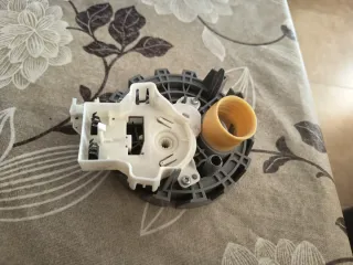 Desviador de agua para lavavajillas