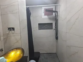 Piso planta baja  con puerta independiente