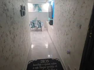 Piso planta baja  con puerta independiente