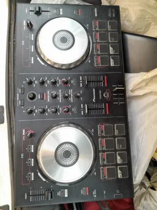 Controlador DJ Pioneer DDJ-SB2