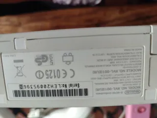 Pacchetto Nintendo Wii con controller