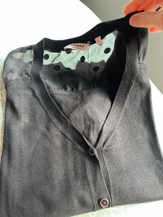 Chaqueta punto Naf Naf negra