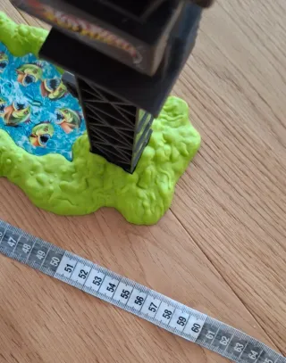 Pista Hot Wheels Dinosauro Rosso