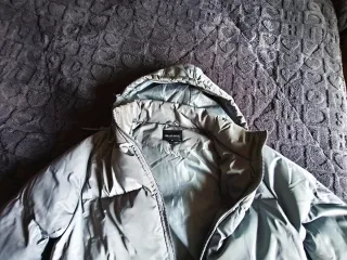 Abrigo acolchado gris talla XL