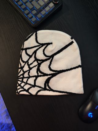 Cappello Beanie Ragnatela Y2K Bianco Nero