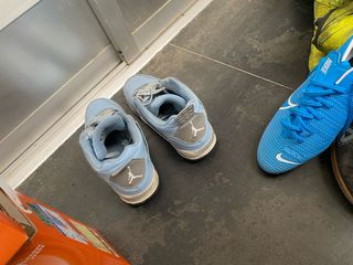 Zapatillas Jordan 4 Azul y Gris