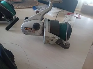 Lote de carretes de pesca