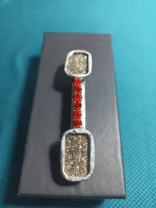 Gancho de pelo artesanal con pedrería