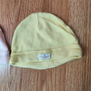 2 Cappellini Neonati Rosa e Giallo