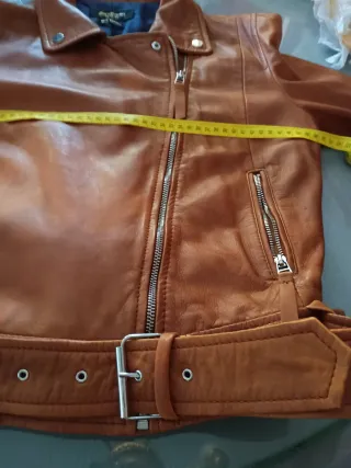 Cazadora Biker Piel Marrón Stradivarius.