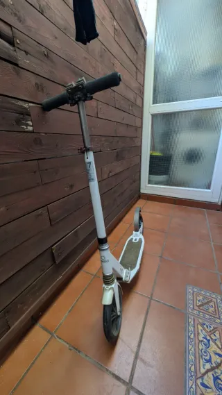 Patinete Decathlon plegable adulto.No hago envíos.